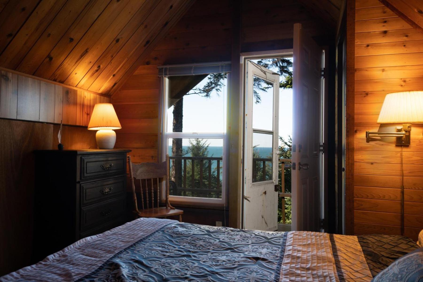 The Cedar House Villa Otter Rock Exterior photo