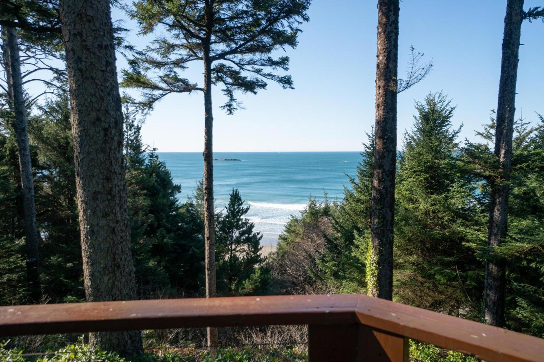 The Cedar House Villa Otter Rock Exterior photo