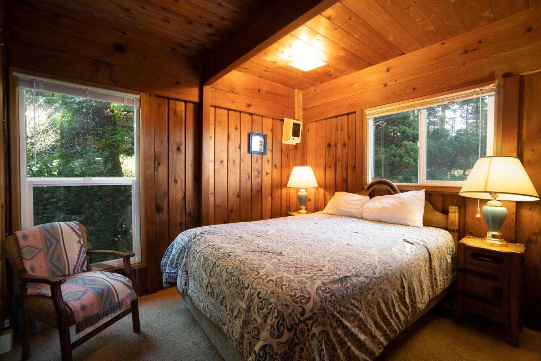 The Cedar House Villa Otter Rock Exterior photo