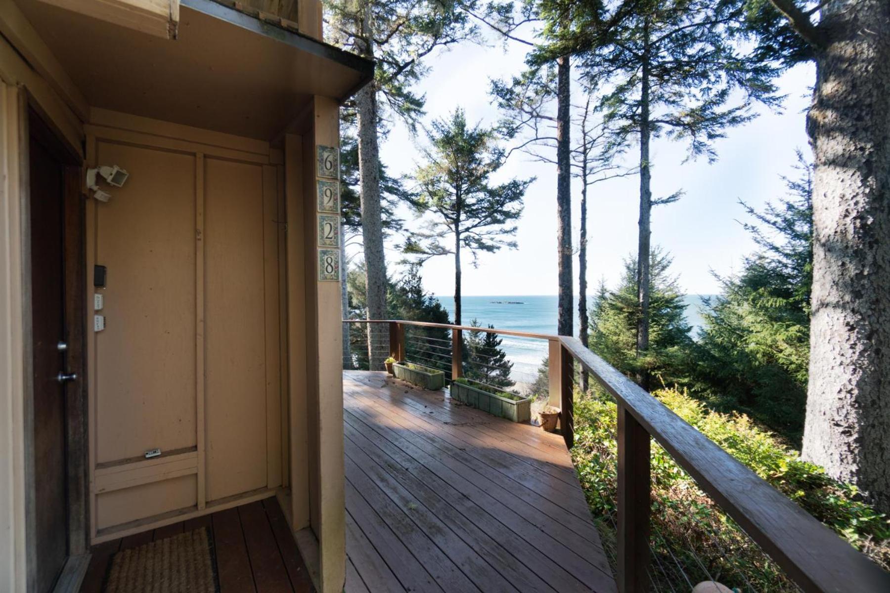 The Cedar House Villa Otter Rock Exterior photo