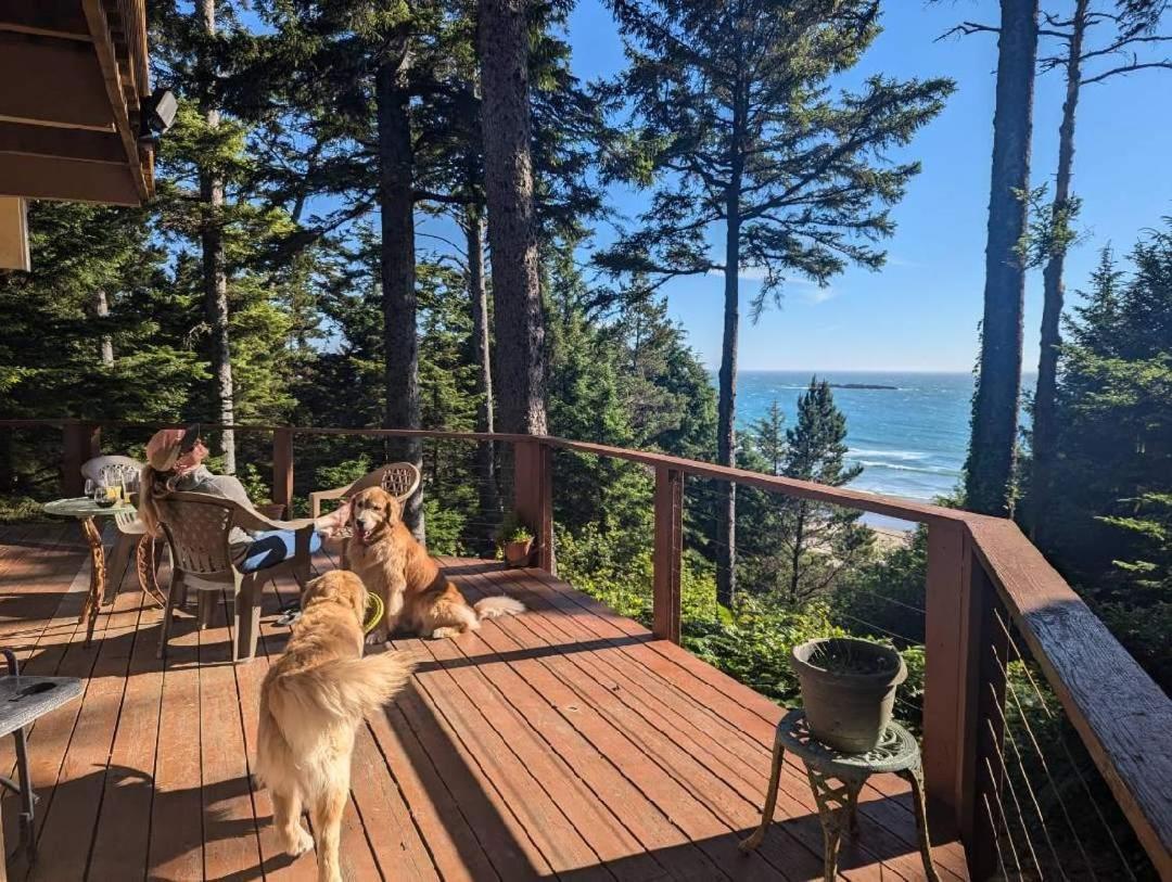The Cedar House Villa Otter Rock Exterior photo